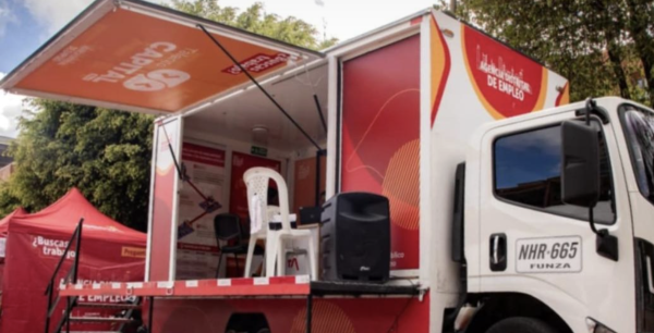 “Trabajo sí hay”: la unidad móvil de empleo llega a Ciudad Bolívar con más de 650 vacantes hasta el 7 de noviembre